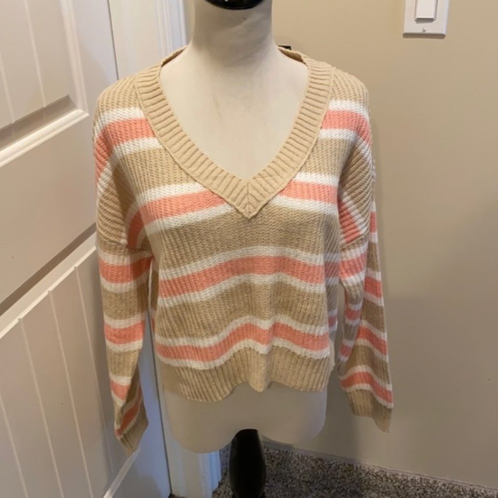 😊NWT Wild Fable Cropped Lightweight Sweater